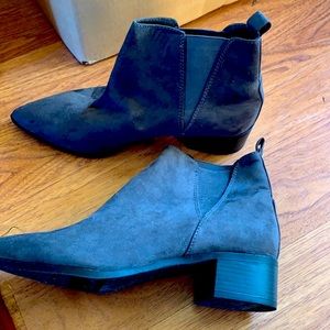 Women’s booties size 10